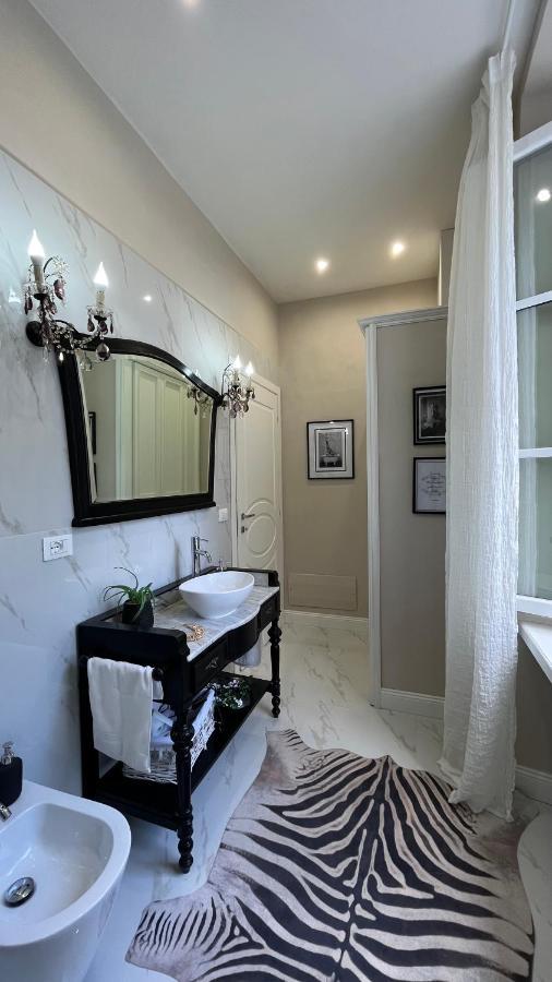 Belvedere Luxury Apartment, View On The Lucca Walls Εξωτερικό φωτογραφία