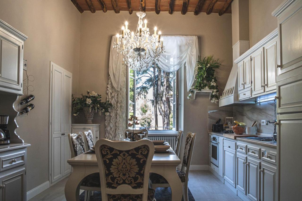 Belvedere Luxury Apartment, View On The Lucca Walls Εξωτερικό φωτογραφία
