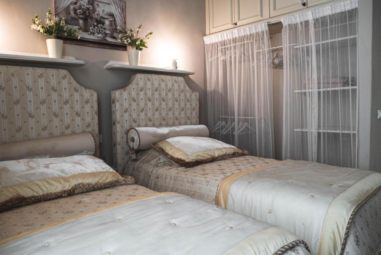 Belvedere Luxury Apartment, View On The Lucca Walls Εξωτερικό φωτογραφία
